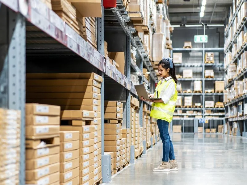 Strategi Pergudangan: Menekan Biaya Logistik dengan Lokasi Hub Jakarta Utara yang Strategis