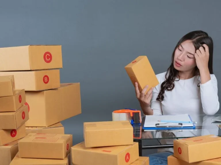 Rumah Penuh Stok-Bahaya Tersembunyi Menjalankan Bisnis E-commerce dari Ruang Tamu